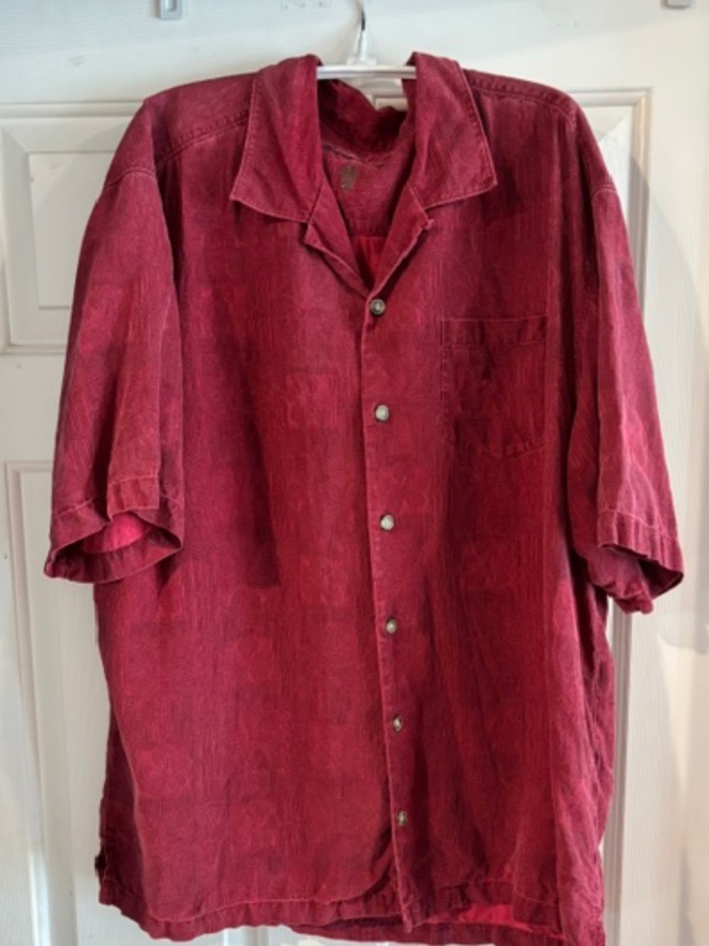 Tommy Bahama 100% silk Hawaiin Shirt-XL